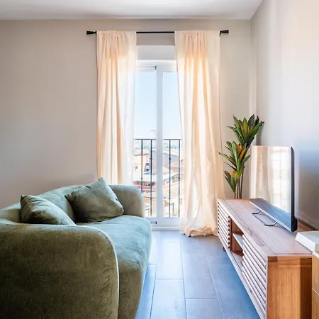 Santa Barbara Boutique Daire Toledo